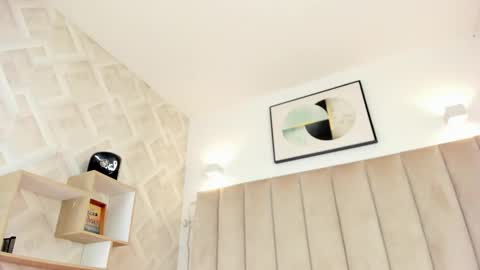 Annie Queen online show from November 2025 02:06:01 AM