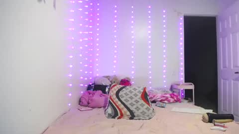  INDEPENDENT MODEL next srteam 240624 online show from December 2024 03:58:02 AM