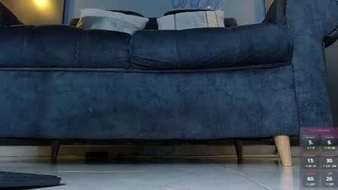 anny_loves online show from June 2026 06:13:01 PM