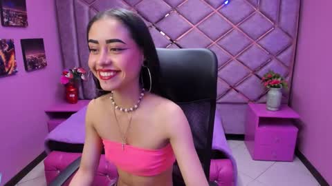 Anny online show from November 2025 06:06:02 PM