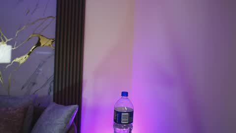 Ana online show from September 2025 12:07:01 PM