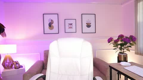 Snapshot of annybuny chatting on June 2026 11:52:01 AM Ana online show from June 2026 11:52:01 AM