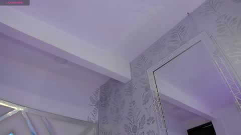 Anny online show from March 2026 10:33:01 PM