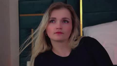 annyraii online show from February 2026 06:31:01 PM