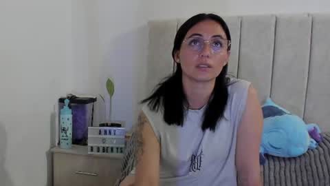 Snapshot of annyroberts_89 chatting on July 2026 09:35:01 PM Anny online show from July 2026 09:35:01 PM