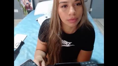 Anny Yeins online show from March 2025 05:42:01 AM