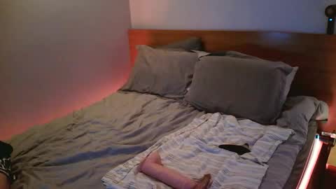 Snapshot of anonymous_fantasy_4u chatting on November 2025 08:28:01 AM Anonymous Fantasy 4U online show from November 2025 08:28:01 AM