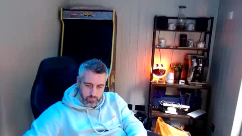 anonymousblokeuk online show from October 2025 08:47:02 AM