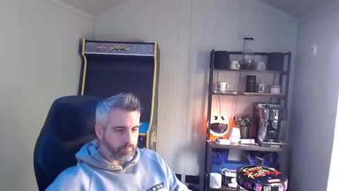 anonymousblokeuk online show from October 2025 12:39:02 PM