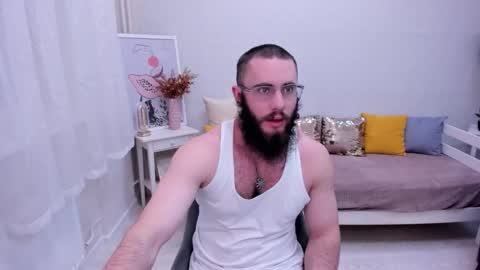 Ant online show from December 2025 10:07:02 PM