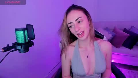 Snapshot of anthonelaa777 chatting on October 2025 11:45:02 PM Anthonela online show from October 2025 11:45:02 PM