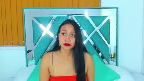 Antonella online show from December 2025 07:00:01 PM