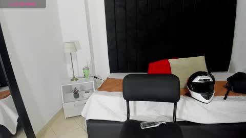       online show from December 2024 03:02:02 AM