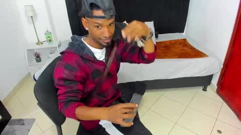       online show from January 2025 12:46:02 AM