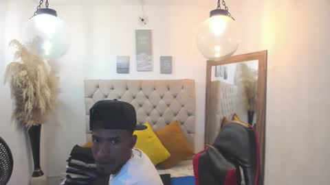 Snapshot of anthoy_wayans chatting on March 2026 12:49:01 AM online show from March 2026 12:49:01 AM