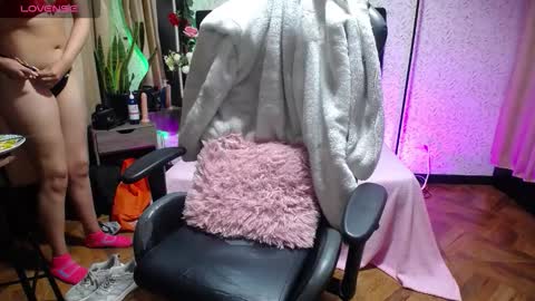 antia_x online show from October 2025 08:08:02 PM