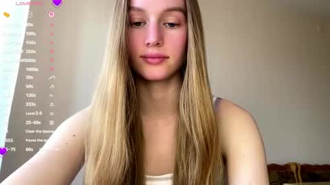 Snapshot of antionettepulgarin chatting on May 2026 03:18:02 PM Viktoria online show from May 2026 03:18:02 PM