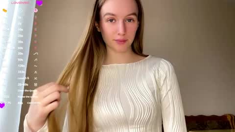 Snapshot of antionettepulgarin chatting on May 2026 03:17:01 PM Viktoria online show from May 2026 03:17:01 PM