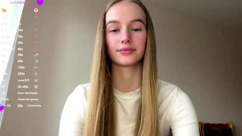 Snapshot of antionettepulgarin chatting on May 2026 03:20:01 PM Viktoria online show from May 2026 03:20:01 PM