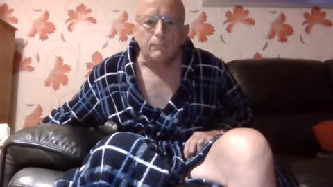 Snapshot of antmatt2025 chatting on July 2026 05:27:02 AM antmatt2025 online show from July 2026 05:27:02 AM