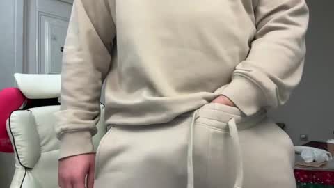 anton_smotri online show from January 2025 05:47:02 AM