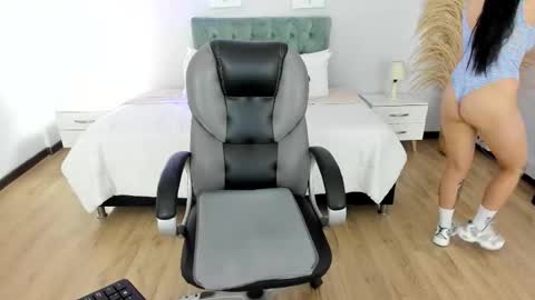 Anto online show from October 2025 12:09:02 PM