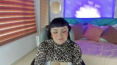 Snapshot of antonela_vargas chatting on January 2026 12:53:01 PM Anto online show from January 2026 12:53:01 PM