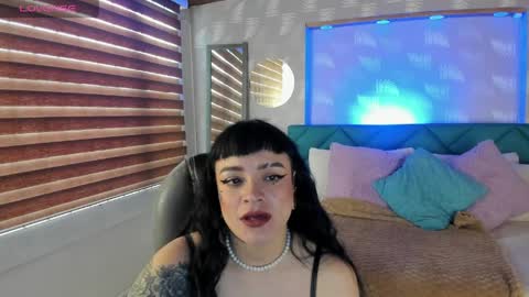 Snapshot of antonela_vargas chatting on April 2026 12:16:02 PM Anto online show from April 2026 12:16:02 PM