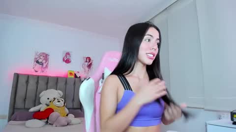 Snapshot of antonella_28_ chatting on January 2025 07:53:01 PM Antonella online show from January 2025 07:53:01 PM