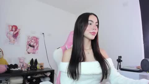 Snapshot of antonella_28_ chatting on November 2025 08:08:02 PM Antonella online show from November 2025 08:08:02 PM