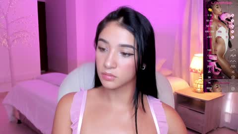 Snapshot of antonella_grayy chatting on January 2025 05:16:01 PM Antonella Grayy online show from January 2025 05:16:01 PM