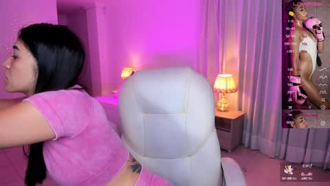 Snapshot of antonella_grayy chatting on January 2025 10:57:01 AM Antonella Grayy online show from January 2025 10:57:01 AM