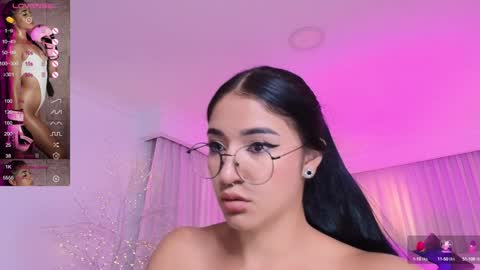 Snapshot of antonella_grayy chatting on January 2025 04:34:02 PM Antonella Grayy online show from January 2025 04:34:02 PM