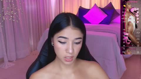 Snapshot of antonella_grayy chatting on February 2025 02:15:01 PM Antonella Grayy online show from February 2025 02:15:01 PM