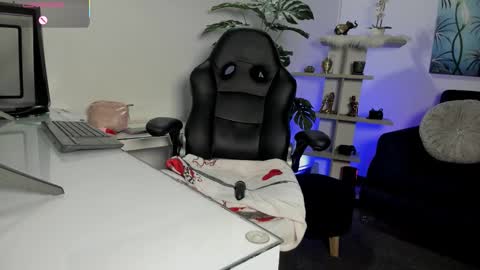 Antonella  online show from March 2026 07:18:02 PM