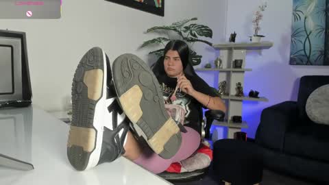 Antonella  online show from April 2026 07:44:02 PM