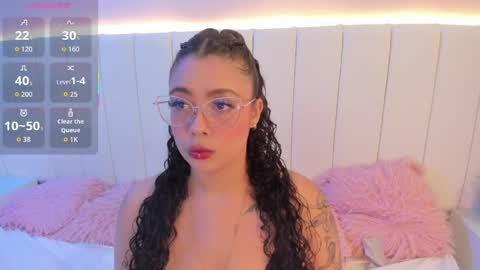 A N T O N E L L E  online show from March 2026 11:32:02 AM