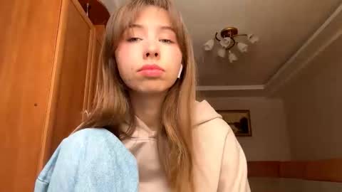 Snapshot of antonettabunyan chatting on February 2026 10:04:01 AM Serena online show from February 2026 10:04:01 AM