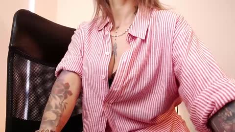 Anto    online show from January 2025 01:54:01 PM