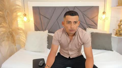 Antonio online show from May 2026 01:59:01 PM