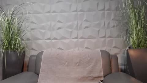 HI My name is Antonio online show from February 2025 09:02:01 PM