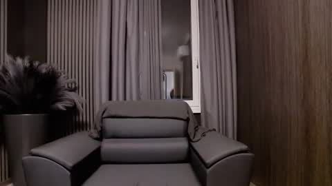 HI My name is Antonio online show from November 2025 07:57:01 PM