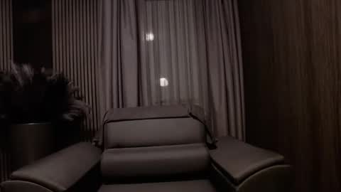 HI My name is Antonio online show from February 2026 07:52:02 PM