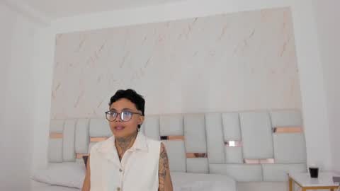 Snapshot of antony_d_ossa chatting on April 2026 05:45:02 AM antony_d_ossa online show from April 2026 05:45:02 AM