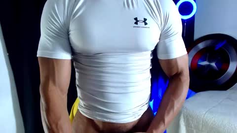 Instagram miguelangel1802  online show from October 2025 06:10:01 AM