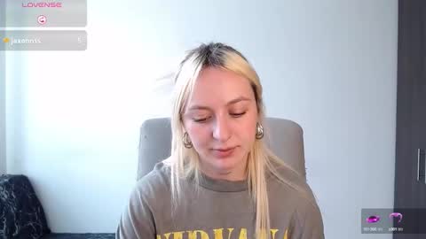 Antonia online show from December 2024 06:59:02 PM