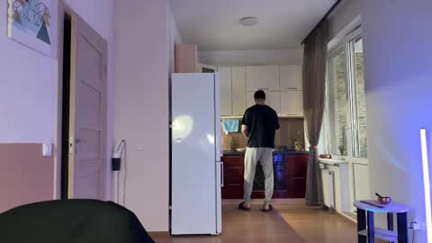 Tom online show from March 2026 05:13:01 AM