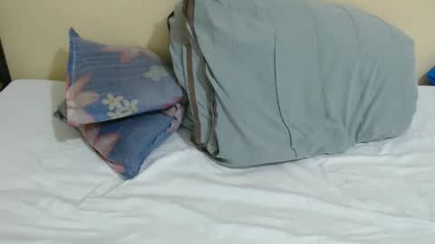 Gracious online show from January 2026 12:05:01 AM