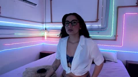 Snapshot of anya_shaffer chatting on April 2026 02:59:01 AM anya_shaffer online show from April 2026 02:59:01 AM