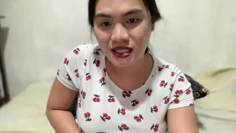 Snapshot of anyalooove chatting on February 2026 07:37:01 AM Hello sweeties I am your Baby girl Anya online show from February 2026 07:37:01 AM